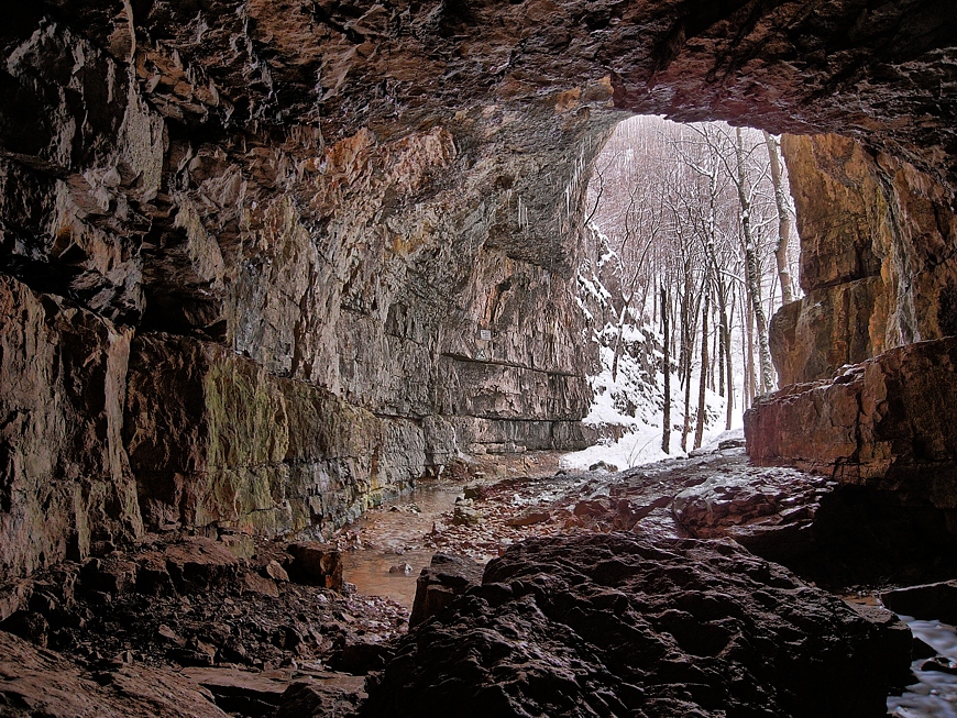 High Dynamic Range photo of a cave processed with easyHDR