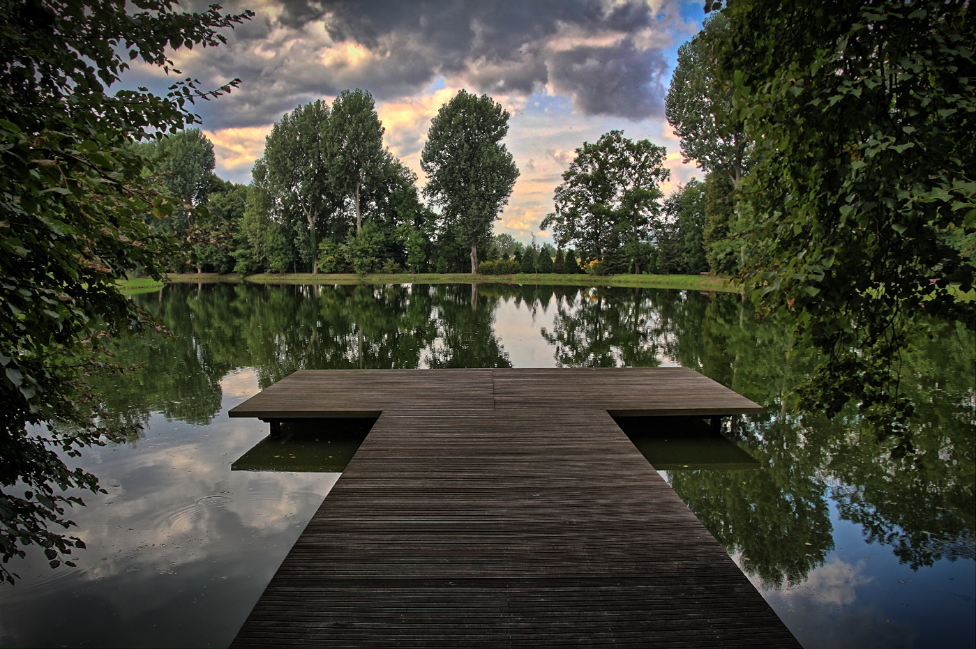 Pond, HDR